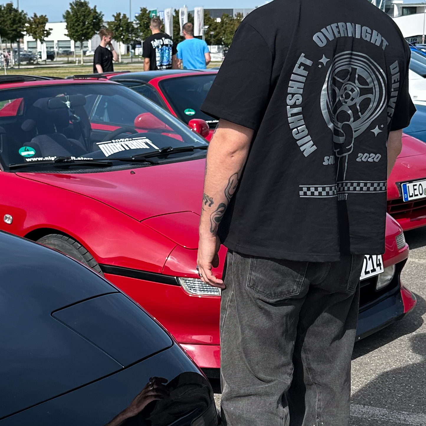 "Overnight Deliveries" - T-Shirt - Black